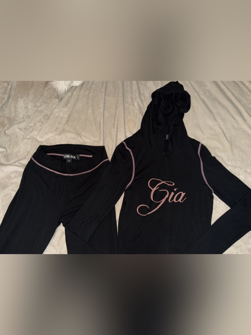 I Am Gia Set